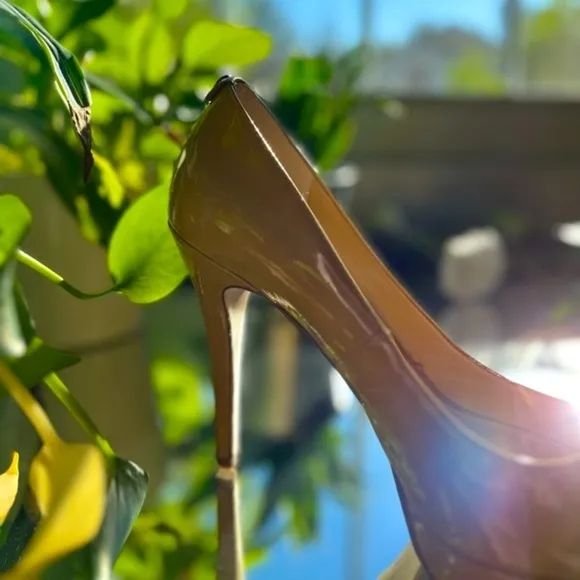 Michael Michael Kors Patent Leather Pumps Tan Heels Open Toe Size: 7M​​