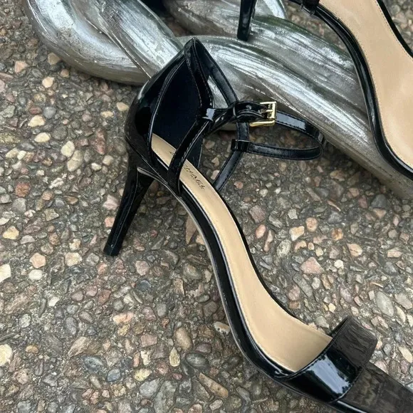 MICHAEL Michael Kors Simone Black Patent Leather High Heel Buckle Sandals New