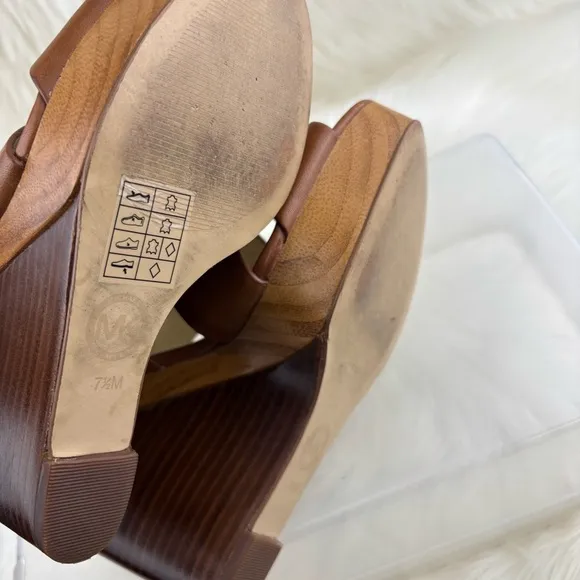 MICHAEL Michael Kors WEDGE SHOES SIZE 7.5 W