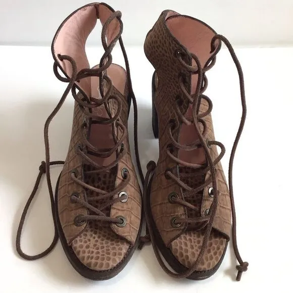 Miss Macie Brown Animal Print Lace Up Chunk Heel Sandals Size 9 1/2
