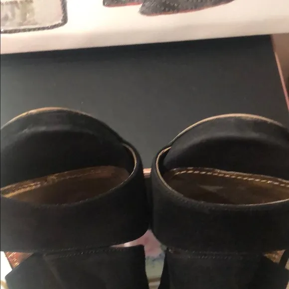 MIU MIU Black suede sandals. Size 10