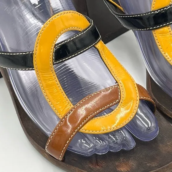 MIU MIU Fall Winter 1996 Patent Leather Ankle Strap Sq Toe Wood Sandal Sz 38.5/8