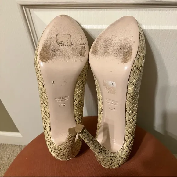 MIU MIU Heels Snakeskin PYTHON Pumps - Sz 39.5 (US 9.5) Excellent! ITALY