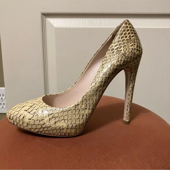 MIU MIU Heels Snakeskin PYTHON Pumps - Sz 39.5 (US 9.5) Excellent! ITALY