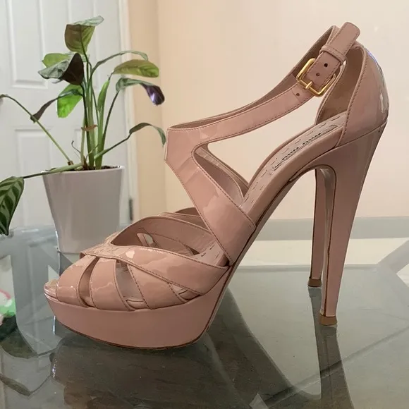 MIU MIU Sexy Patent Leather Heel Sandals