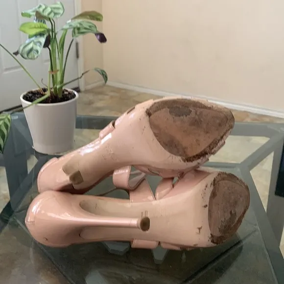 MIU MIU Sexy Patent Leather Heel Sandals
