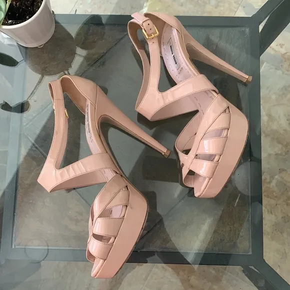 MIU MIU Sexy Patent Leather Heel Sandals