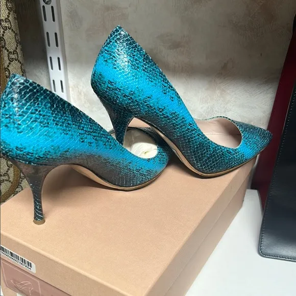 Miu Miu turquiose Snakeskin Leather Pumps Heels Size 37.5