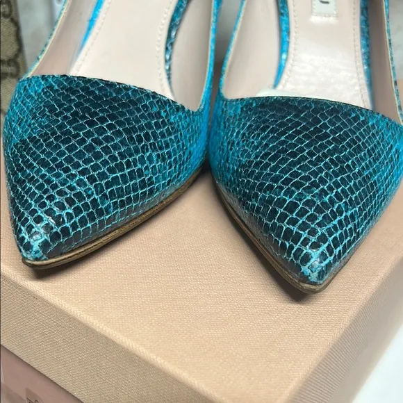 Miu Miu turquiose Snakeskin Leather Pumps Heels Size 37.5