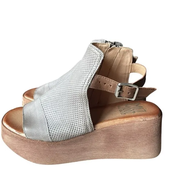 Miz Mooz gray  Leather Wedge Heel Ankle Strap Sandals size 40/US9