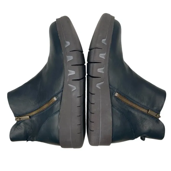 Miz Mooz Lass Chunky Leather Ankle Boots Navy