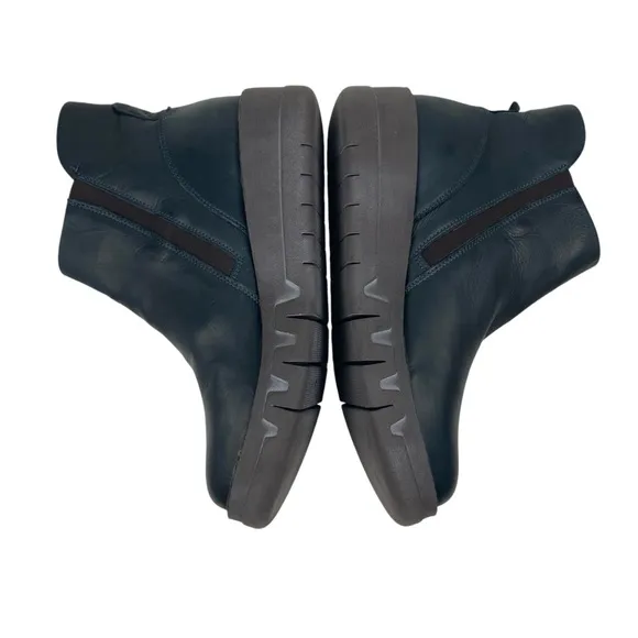 Miz Mooz Lass Chunky Leather Ankle Boots Navy