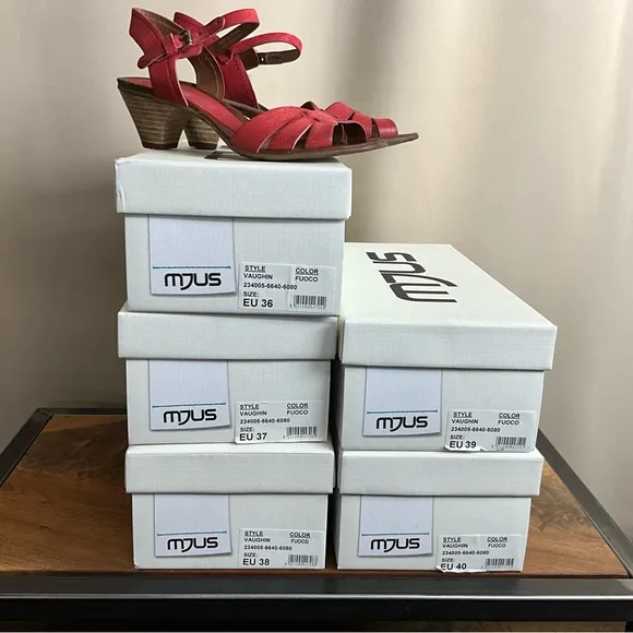 MJUS Vaughn Red Leather Sandals, New in Box