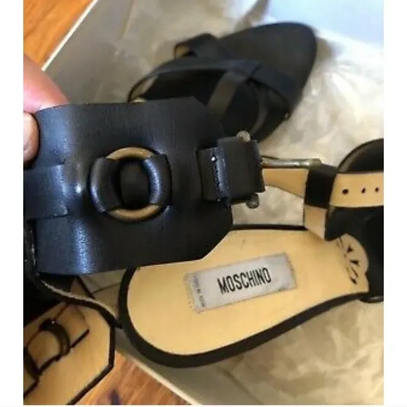 🖤🖤Moschino Black Leather Wedge Buckle Sandals