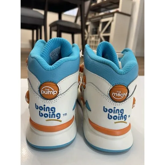 Mschf Reebok Pumps. Size 6 NWOB