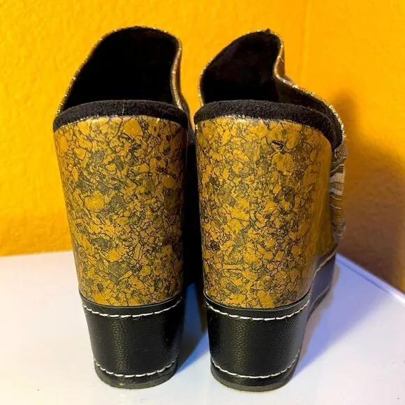 MUK LUKS Peyton Neutral Cork Platform Wedge Slip-on Peep-toe Sandal Size 9