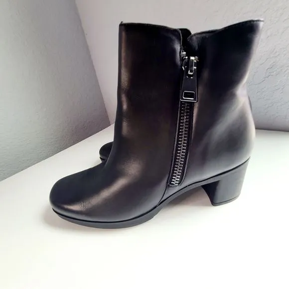 Munro Womens Devon Black Leather Zipper Block Heel Boot Size 9 New!!!