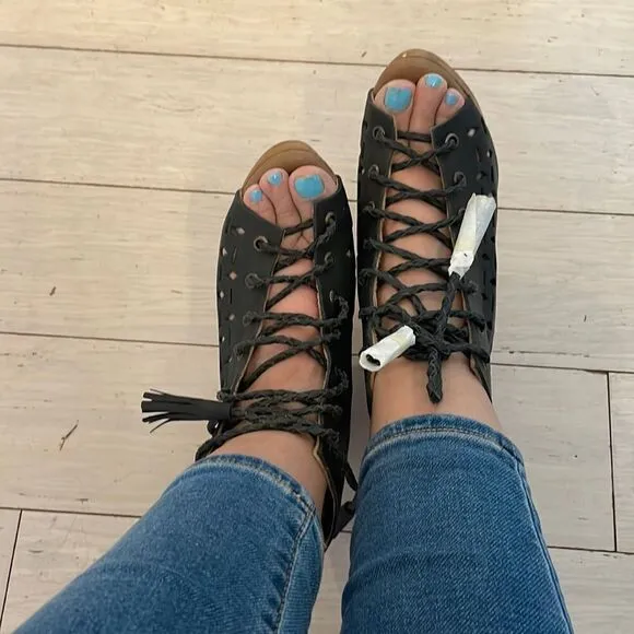 MUSSE &amp; CLOUD BLACK LEATHER WEDGE SANDALS.  NEW