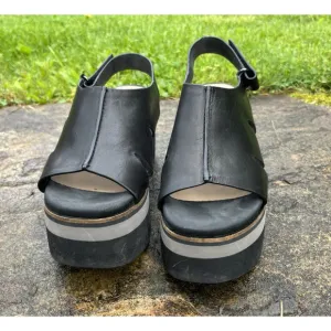 Naked Feet Women's Flow Platform Sandals US Size 8M Black Leather