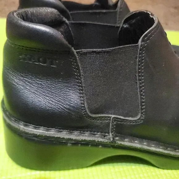 NAOT Slip on Leather Women’s Clogs Booties Wedge Shoes size 38 Autumn Fall