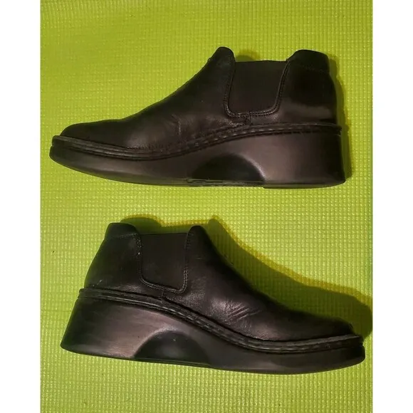 NAOT Slip on Leather Women’s Clogs Booties Wedge Shoes size 38 Autumn Fall