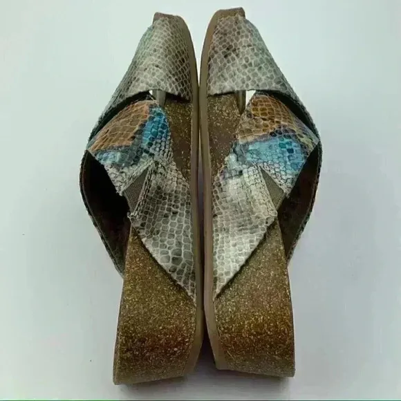 Natural soul sandals size 7.5 37.5 Kyra Flatforms