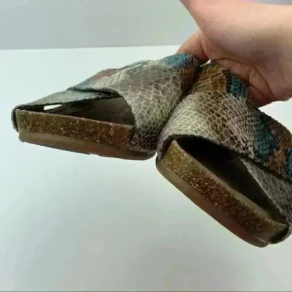 Natural soul sandals size 7.5 37.5 Kyra Flatforms