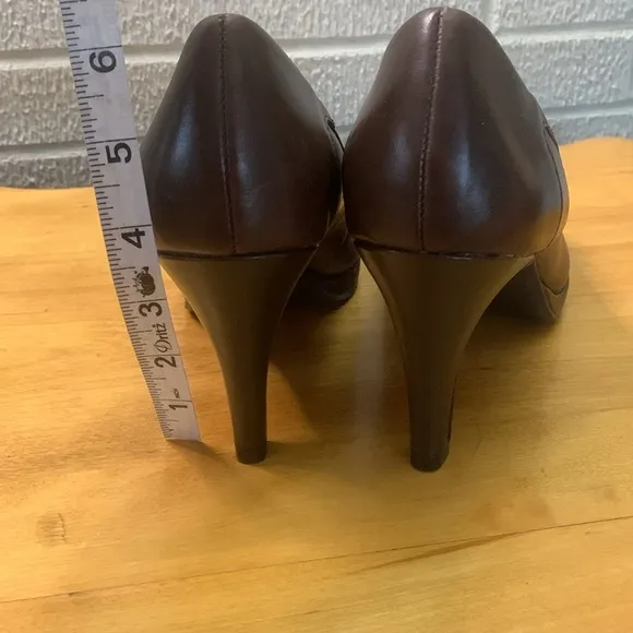 Naturalizer &quot;Perfection N&quot; Pumps Heels Women's size 10M EUC Leather Anti-Slip