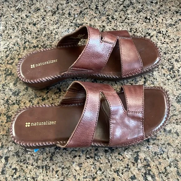 Naturalizer Brown Leather Block Heel Slide Sandels Size 8.5