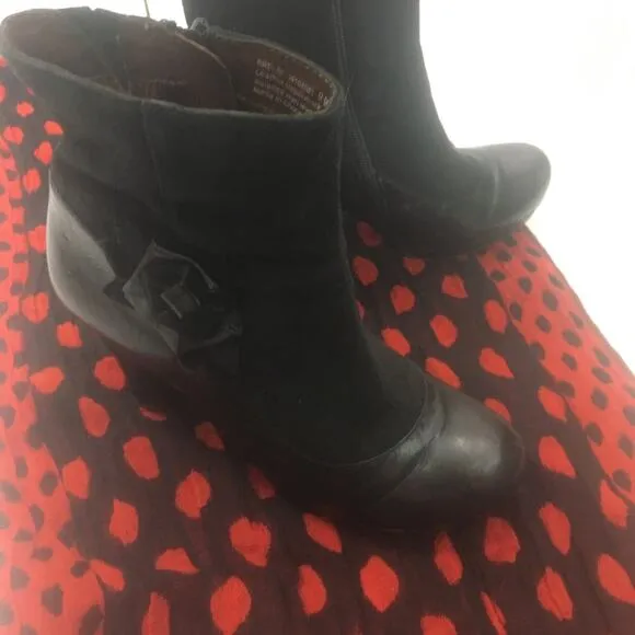 Naya Breeze Black Leather Floral Zip Up Block Heel Ankle Boots  9m