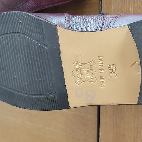 NEVER WORN  DIA DELL' ARIE  SHOES