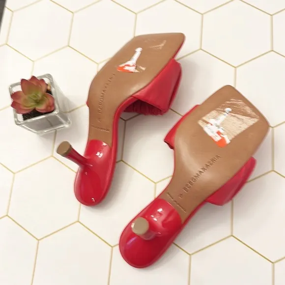NEW $219 BCBGMAXAZRIA Dallas Red Ruched Heel mule sandals women size 6