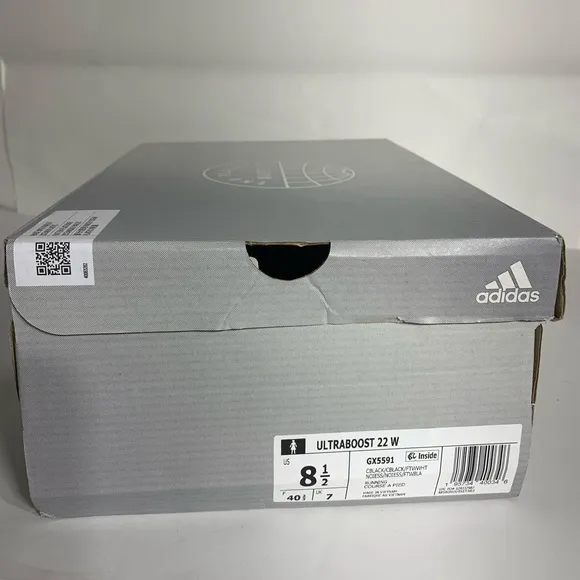 NEW ADIDAS ULTRABOOST 22 SHOES Size:8.5