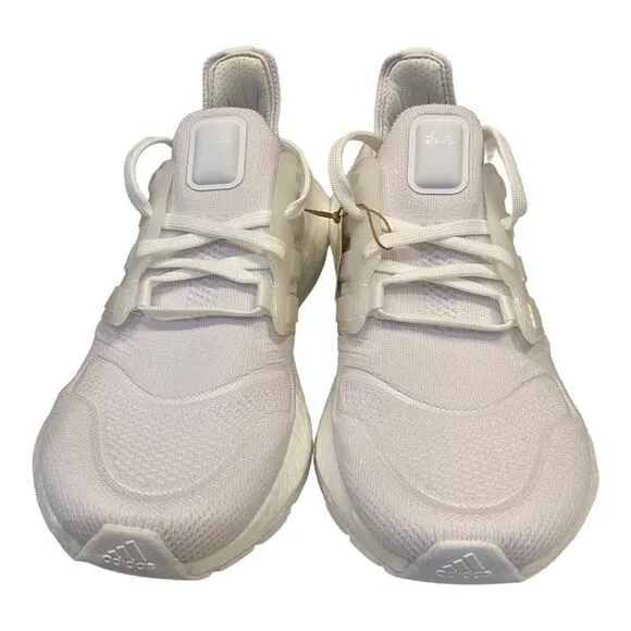 NEW Adidas Women's Ultraboost 22 W GX5590 Crystal White Tennis Shoes Sneakers 8
