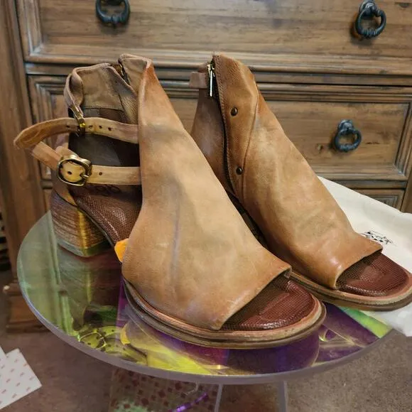 New A.S.98 Naldo Camel Fango Tan sandals 41 10 adorable unique as98 as98