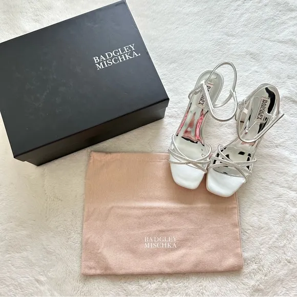 NEW!!! Badgley Mischka women platform shoes size 38 EU Authentic