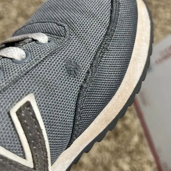 🔥🔥NEW BALANCE 501 Running Shoes Gray - Women Sz 8 - EXCELLENT Condition