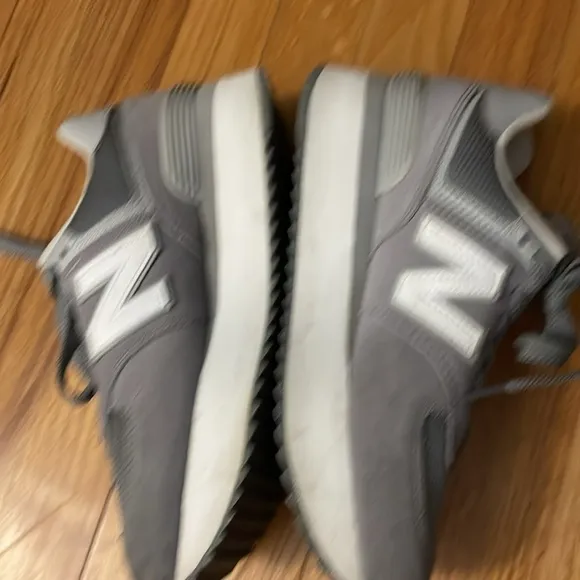 New Balance 574  Plus Womens Size 8.5 Platform Casual Shoes WL574ZSD Gray White