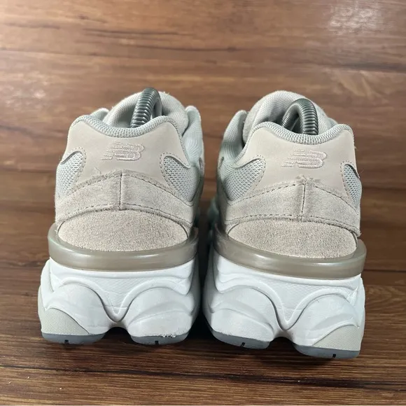 New Balance 9060 Suede Platform Sneakers Size 6.5Y Shoes