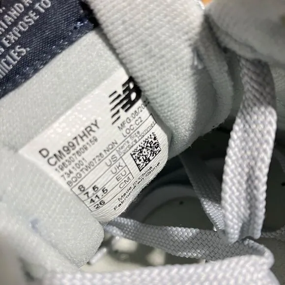 New Balance 997H Sneakers Mens 8 Grey Cream Shoes CM997HRY Streetwear Casual