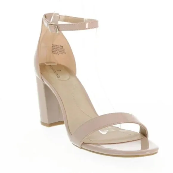 New Bandolino Armory Pump Sandal cream shiny ankle buckle block high heel 8.5