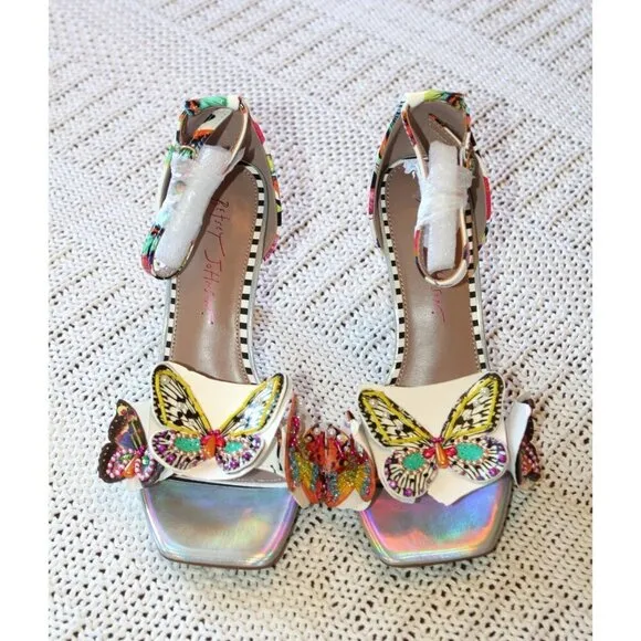 NEW Betsey Johnson Marloe Women's Wedge Sandals Size 8M Beaded White Butterfly