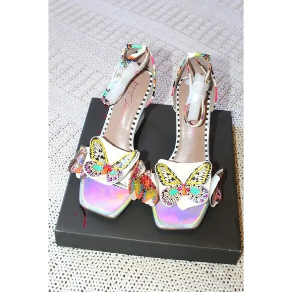 NEW Betsey Johnson Marloe Women's Wedge Sandals Size 8M Beaded White Butterfly