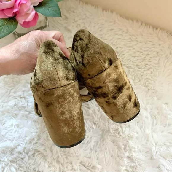 NEW CAbi Crushed Velvet Block Heels
