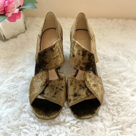 NEW CAbi Crushed Velvet Block Heels