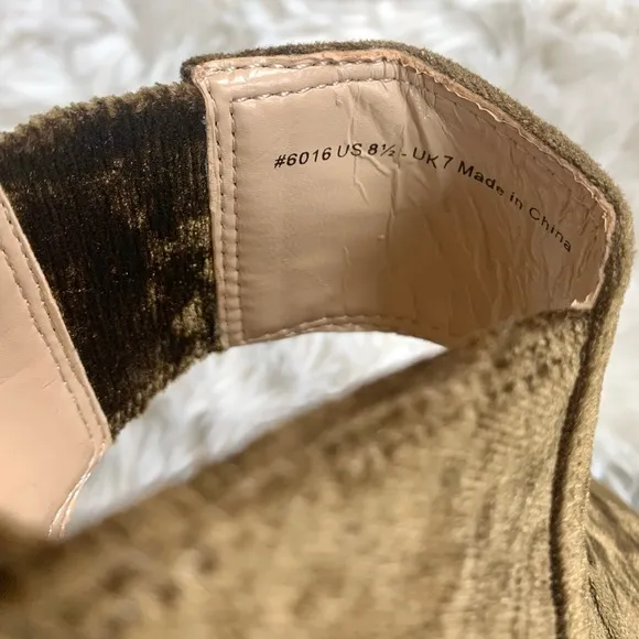 NEW CAbi Crushed Velvet Block Heels