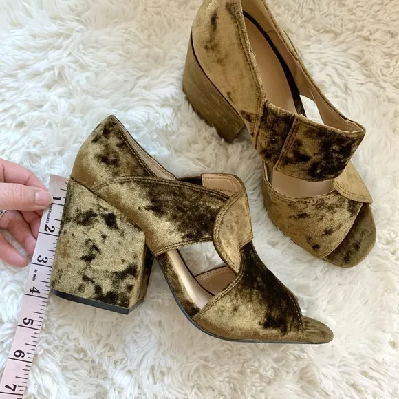 NEW CAbi Crushed Velvet Block Heels