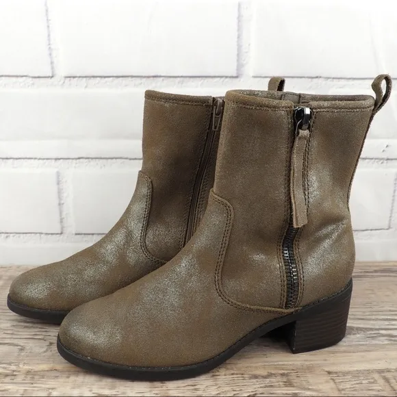 NEW Clarks sz 8.5 Nevella Devon leather zipper boots