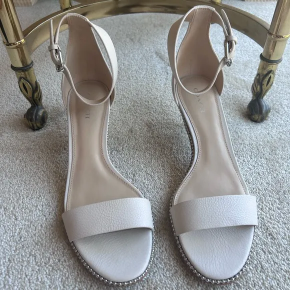 New Coach Maude Chalk/Beige Soft Milled Leather Heel Sandals Size 9