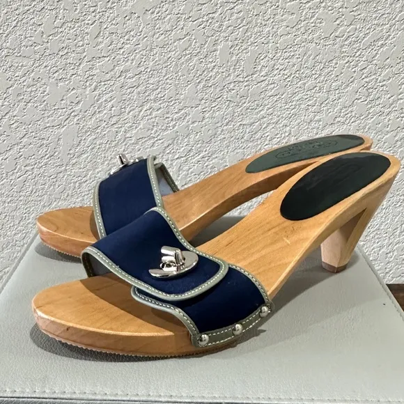 NEW Coach Navy Blue Turnlock Wooden Mule Kitten Heel Sandals Size 8.5